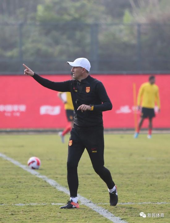久久亚洲综合伊人